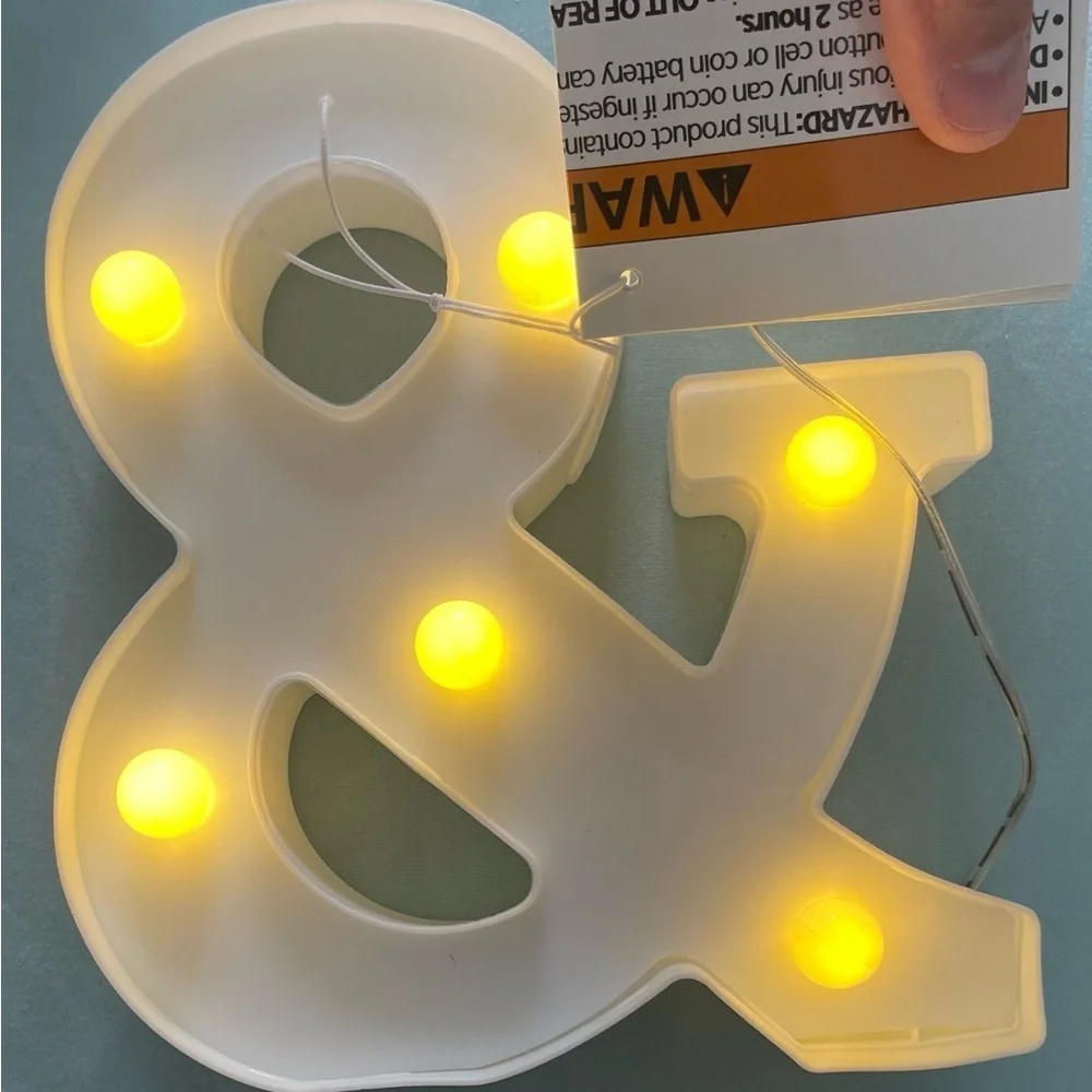 NWT Light-Up Ampersand Sign with Yellow LED Lights